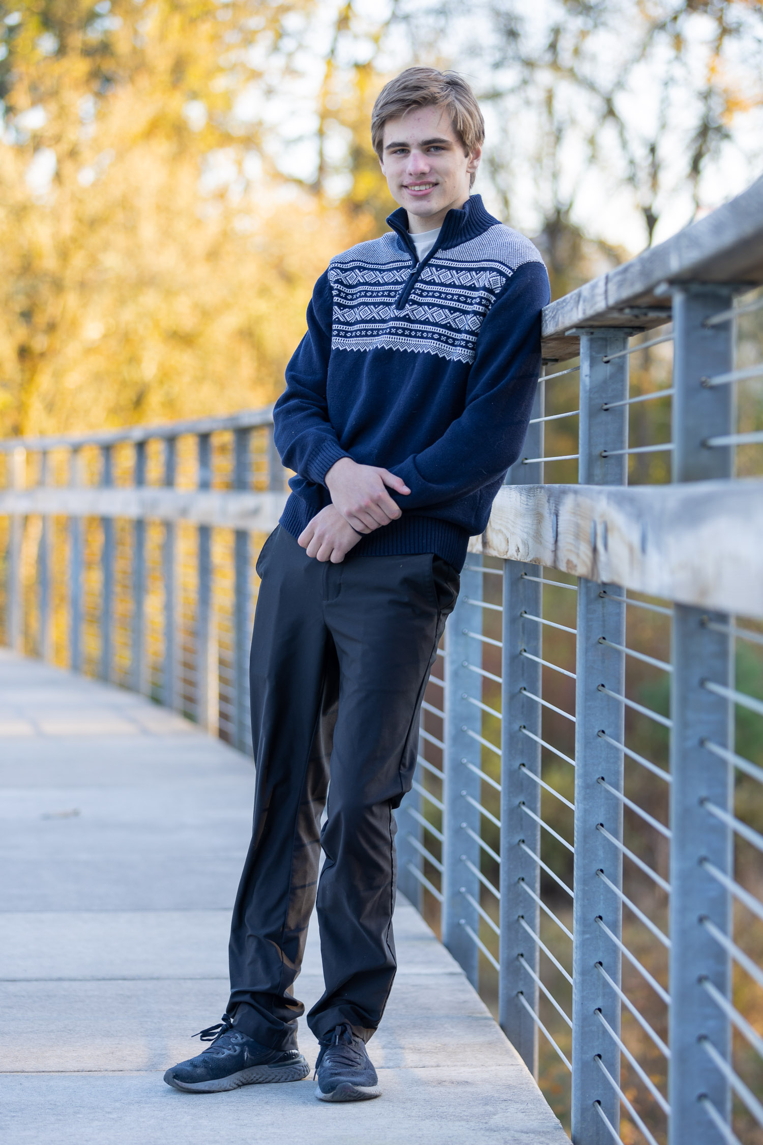 Oliver Senior Photos 11-19-2022 (7880).jpg